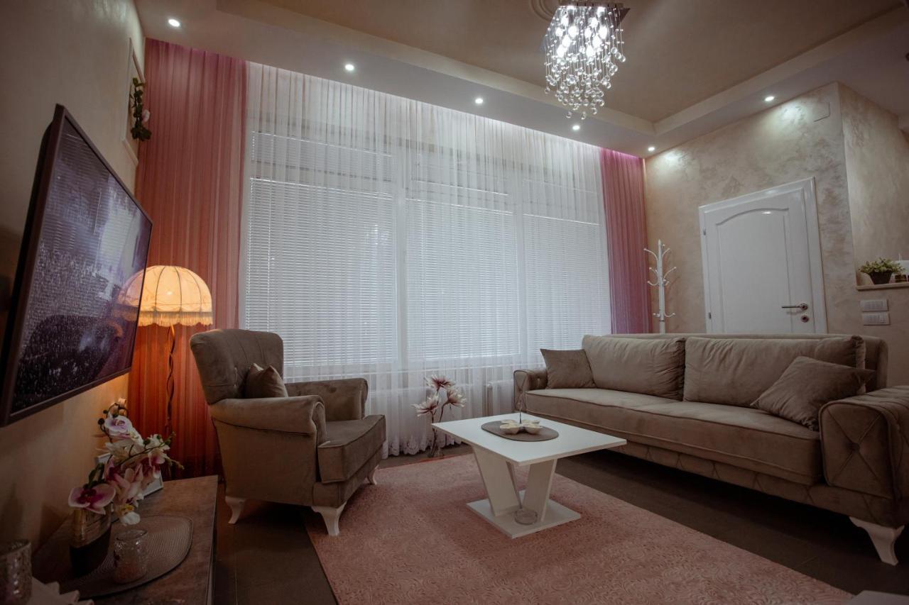 Studio Apartman Dona Nova Varos Exterior photo